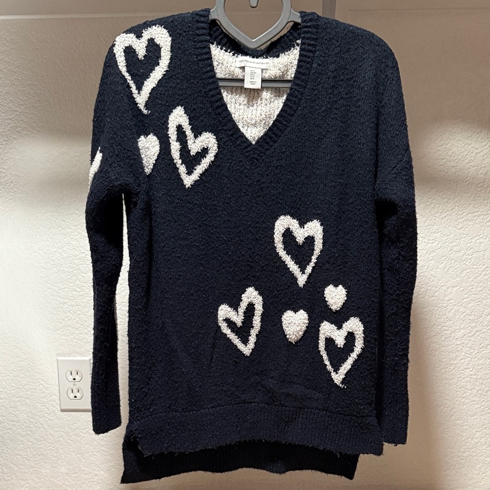 cupcakes & cashmere Black V-Neck Sweater with White Hearts